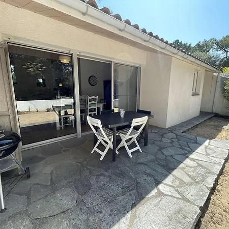Maison Spacieuse, 600m Plage, 6 Couchages, Parking Gratuit, Jardin, Terrasse, Wifi Optionnel - Fr-1-224c-210 *