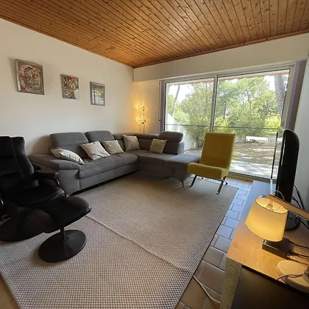 Дом отдыха Maison Spacieuse, 600m Plage, 6 Couchages, Parking Gratuit, Jardin, Terrasse, Wifi Optionnel - Fr-1-224c-210 *