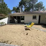 بيت للعطل Maison Spacieuse, 600m Plage, 6 Couchages, Parking Gratuit, Jardin, Terrasse, Wifi Optionnel - Fr-1-224c-210