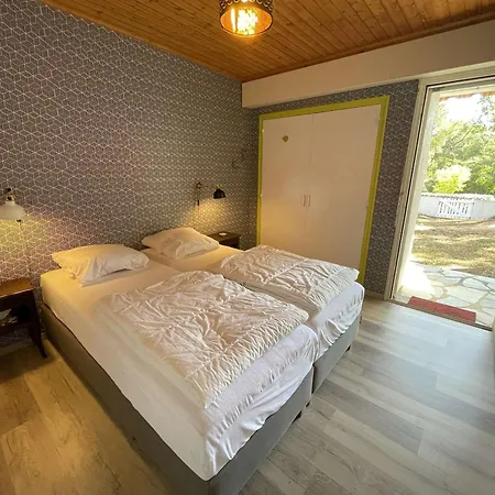 Maison Spacieuse, 600m Plage, 6 Couchages, Parking Gratuit, Jardin, Terrasse, Wifi Optionnel - Fr-1-224c-210 Holiday home *